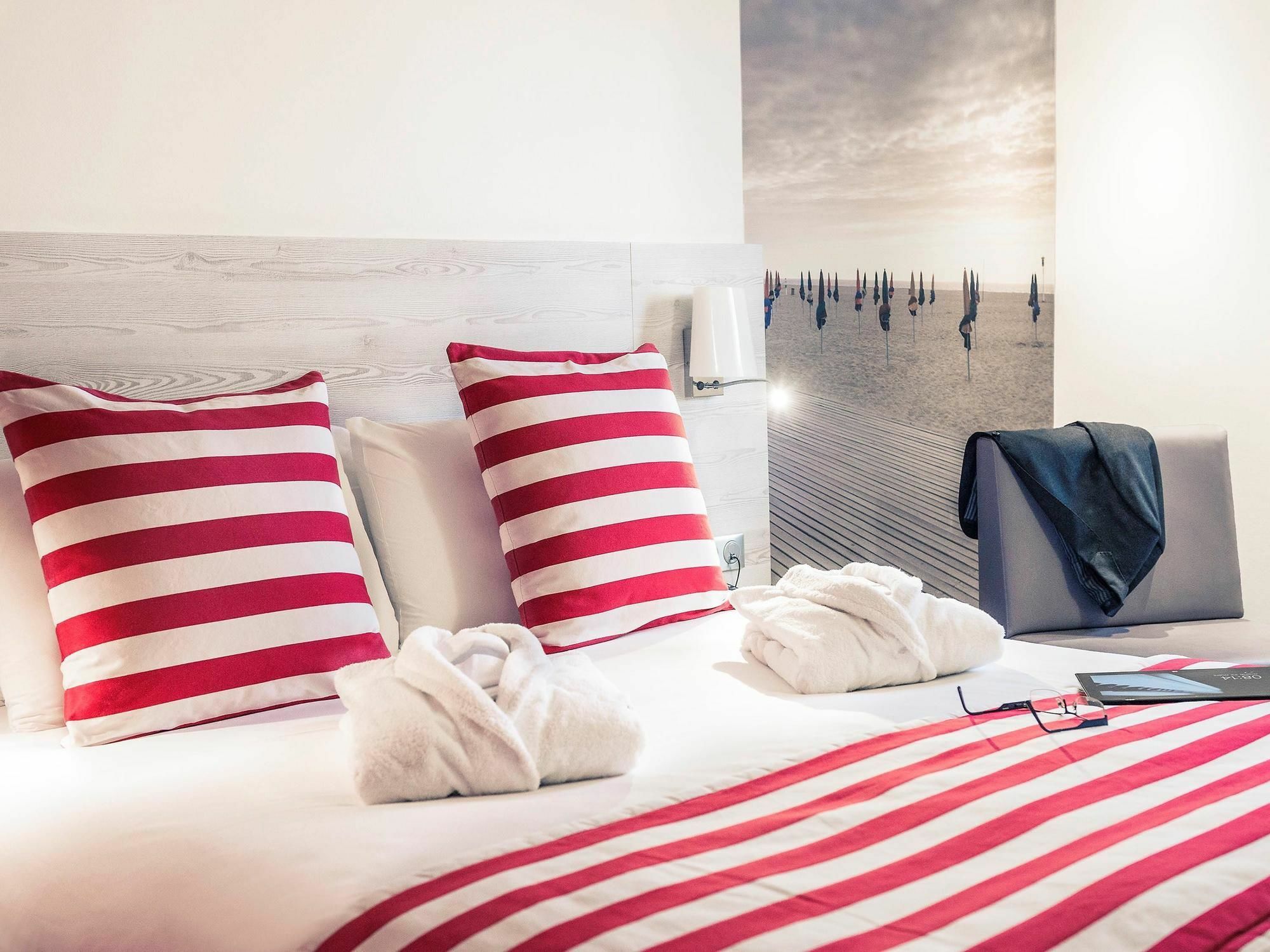 Mercure Trouville Sur Mer Exterior photo